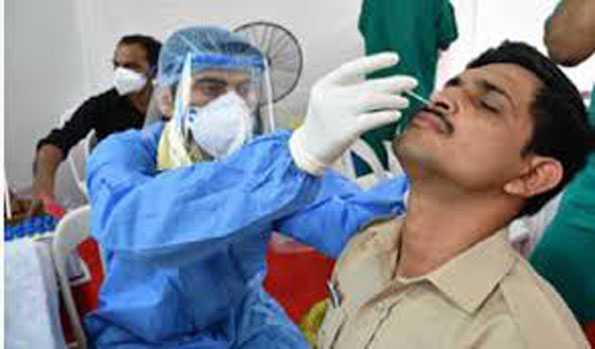 दिल्ली में महज 29 दिनों में दो लाख से तीन लाख पहुंची कोरोना मरीजों की संख्या